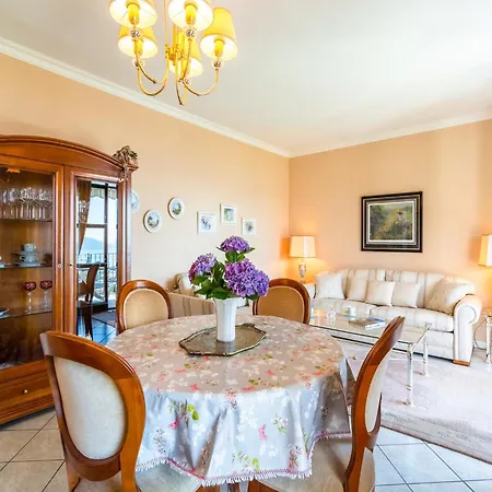 In Near Maggiore Дом отдыха Вербания