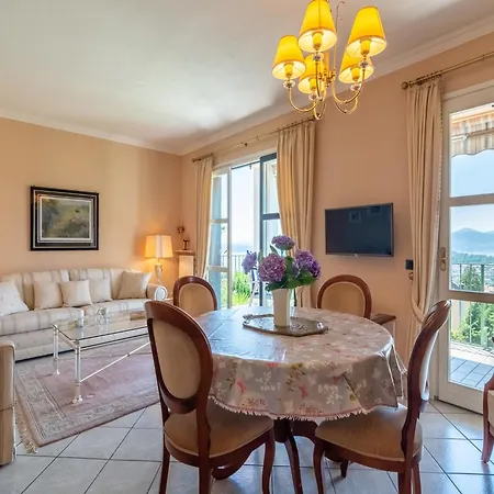 In Near Maggiore Дом отдыха