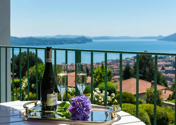 In Near Maggiore 펜션 *